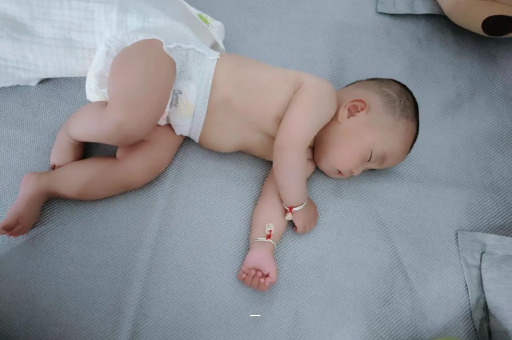 巴音郭楞蒙古怀孕感觉自己心跳明显